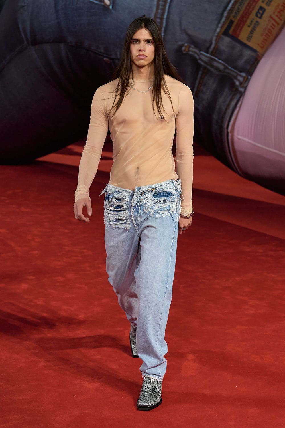 Diesel Outono Inverno 2022-2023 Milão Runway revista