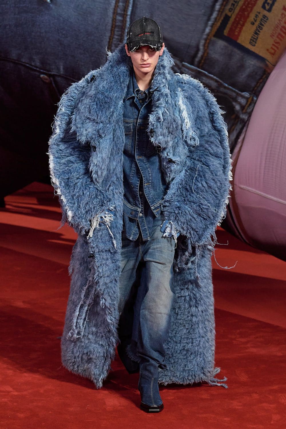 Diesel Outono Inverno 2022-2023 Milão Runway revista