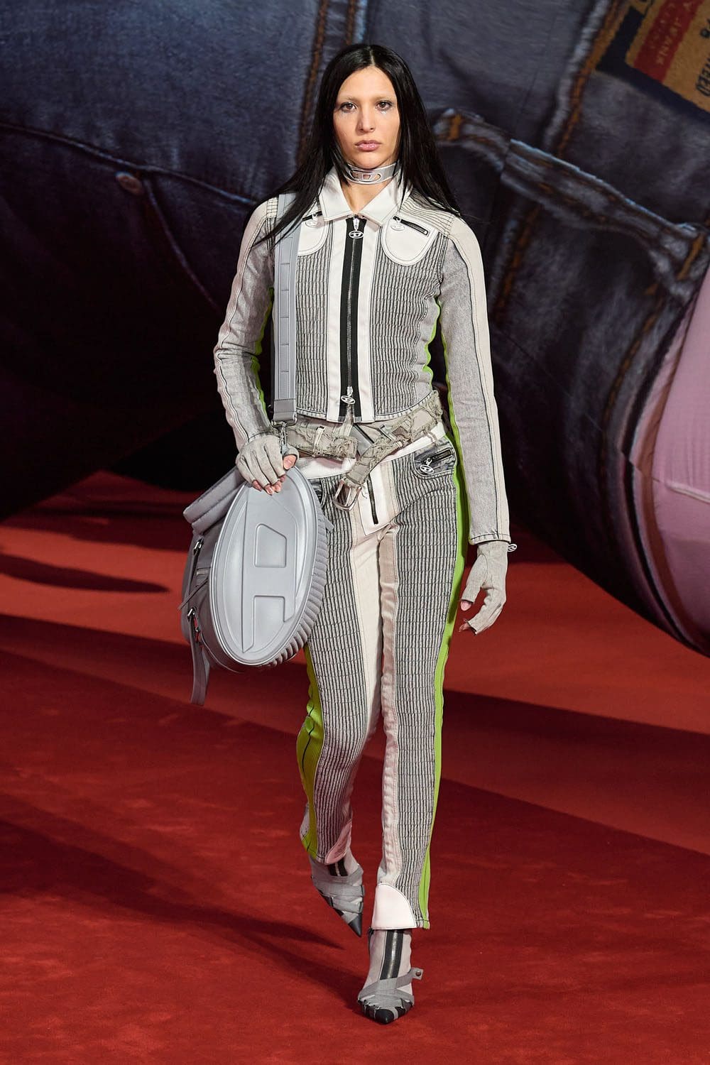 Diesel Outono Inverno 2022-2023 Milão Runway revista