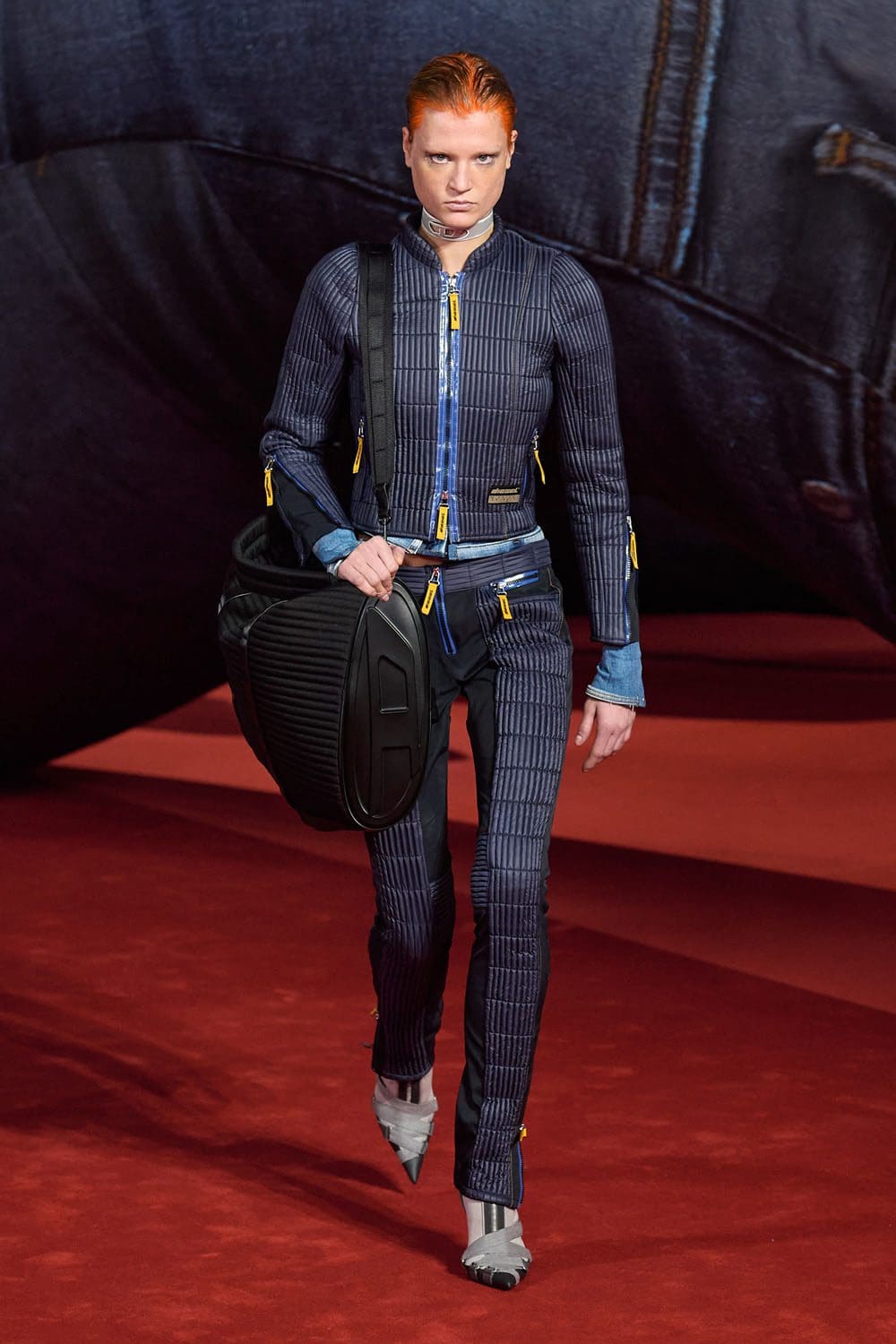 Diesel Outono Inverno 2022-2023 Milão Runway revista