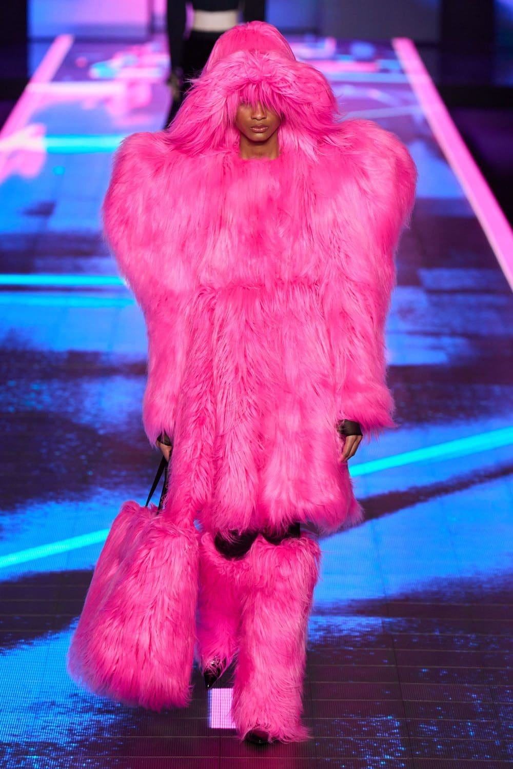 Dolce Gabbana秋冬2022-2023米兰 Runway 杂志