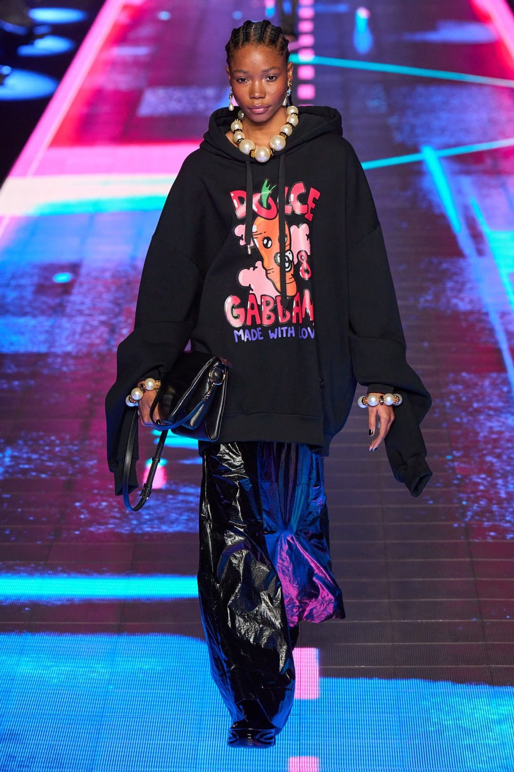 Dolce Gabbana秋冬2022-2023米兰 Runway 杂志