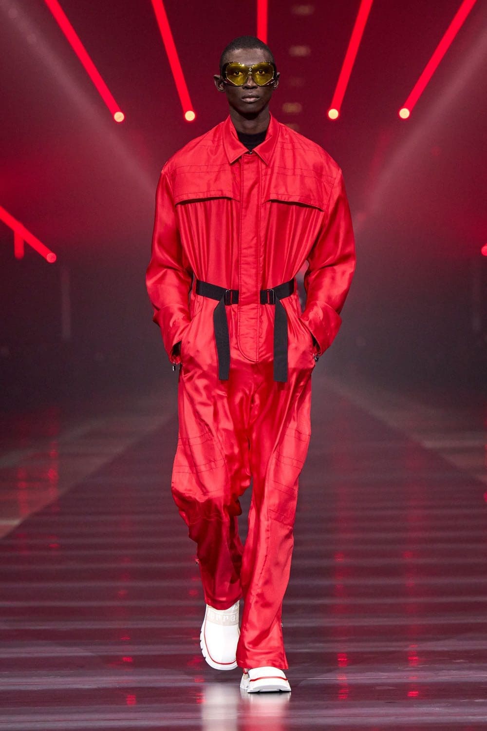 Ferrari Outono Inverno 2022-2023 Milão Runway revista