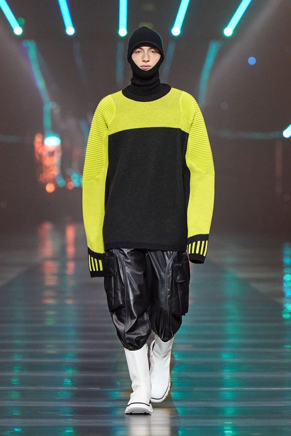 Ferrari Outono Inverno 2022-2023 Milão Runway revista