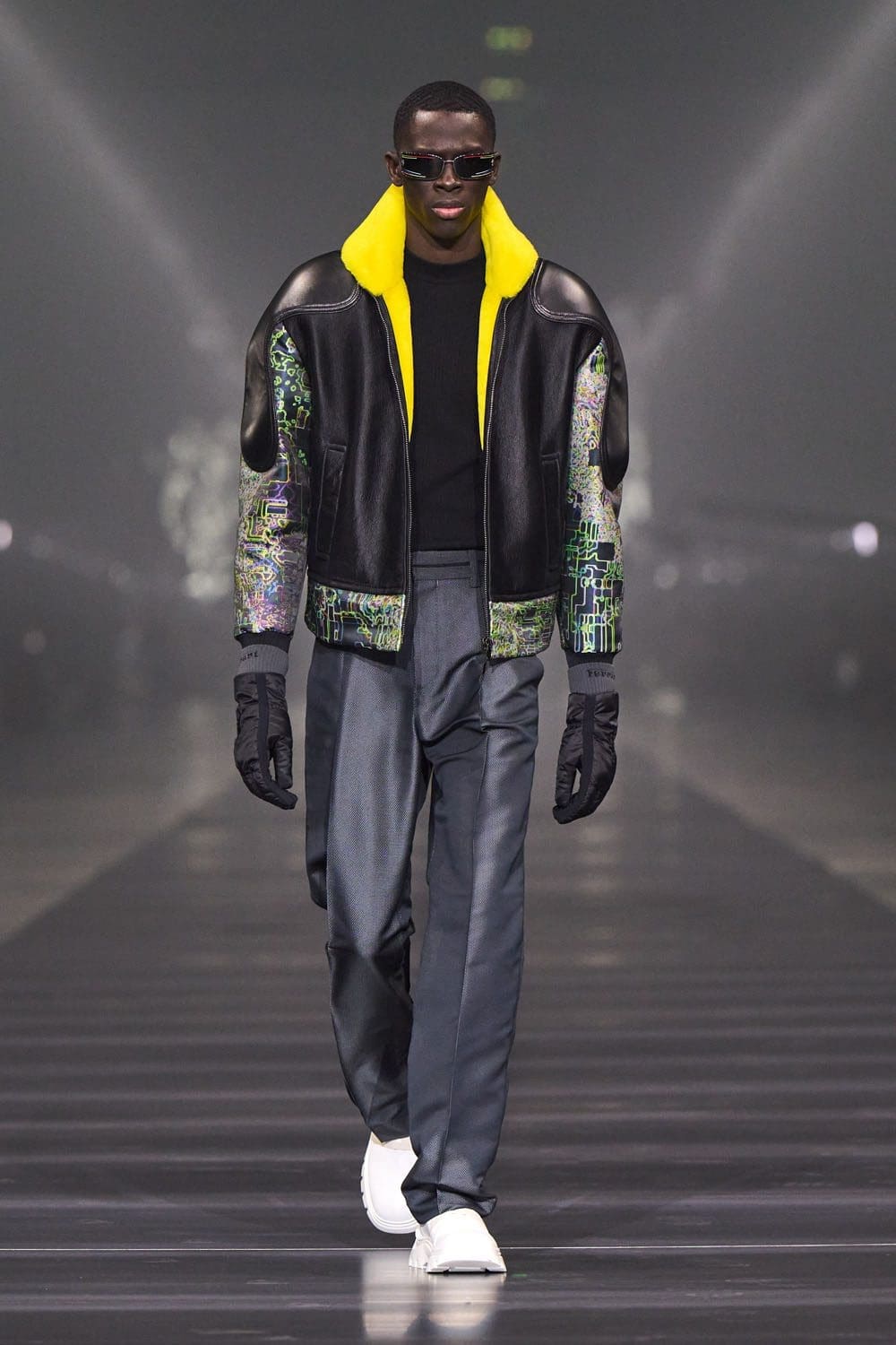 Ferrari Outono Inverno 2022-2023 Milão Runway revista