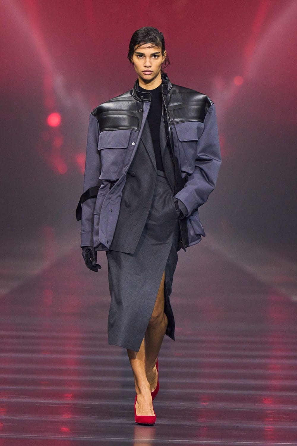 Ferrari Outono Inverno 2022-2023 Milão Runway revista