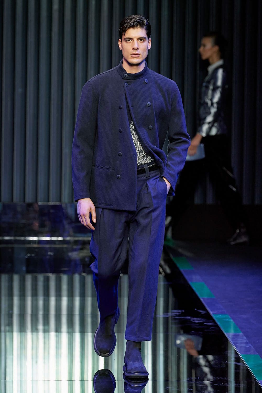 Giorgio Armani outono inverno 2022-2023 Milão Runway revista