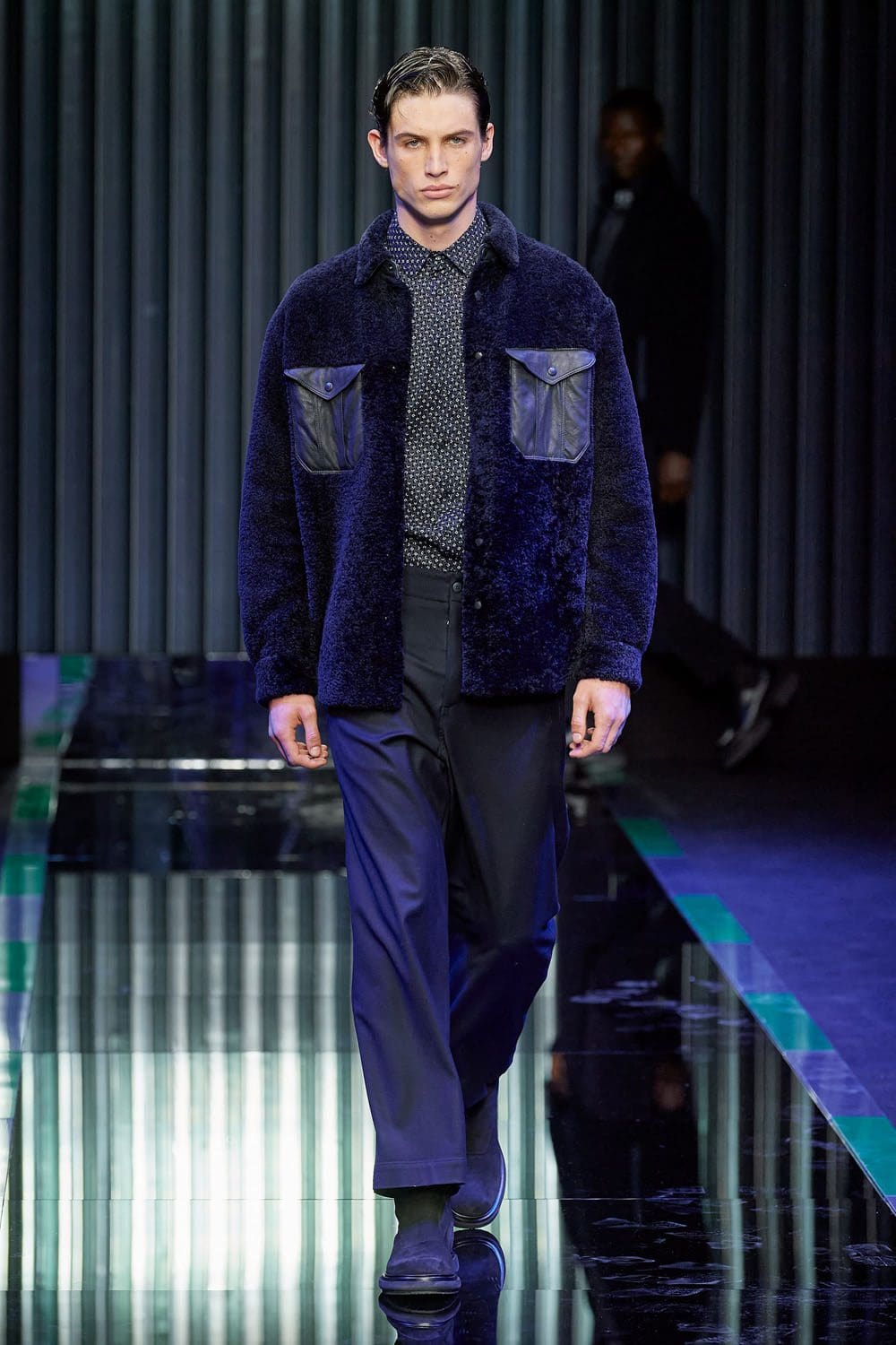 Giorgio Armani outono inverno 2022-2023 Milão Runway revista