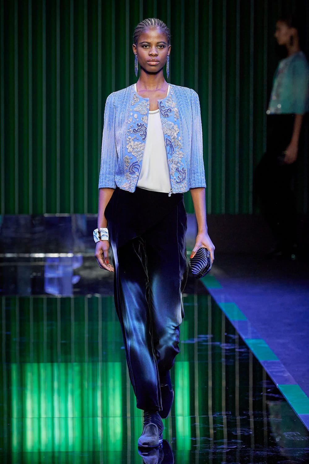 Giorgio Armani outono inverno 2022-2023 Milão Runway revista