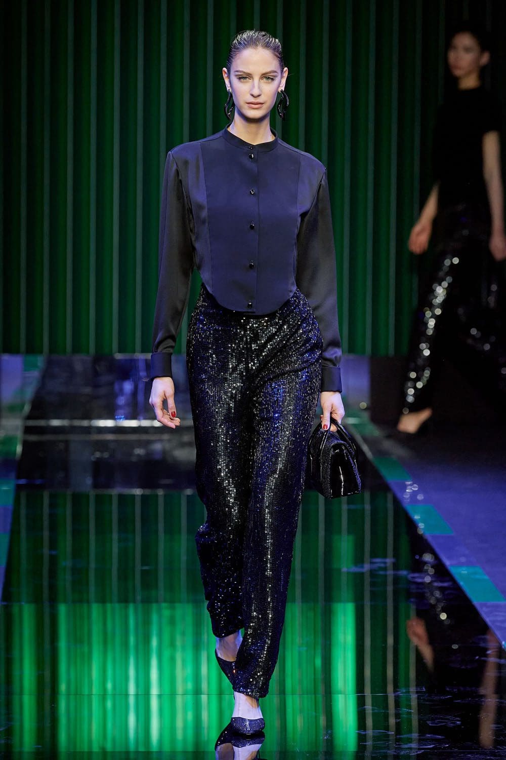 Giorgio Armani outono inverno 2022-2023 Milão Runway revista