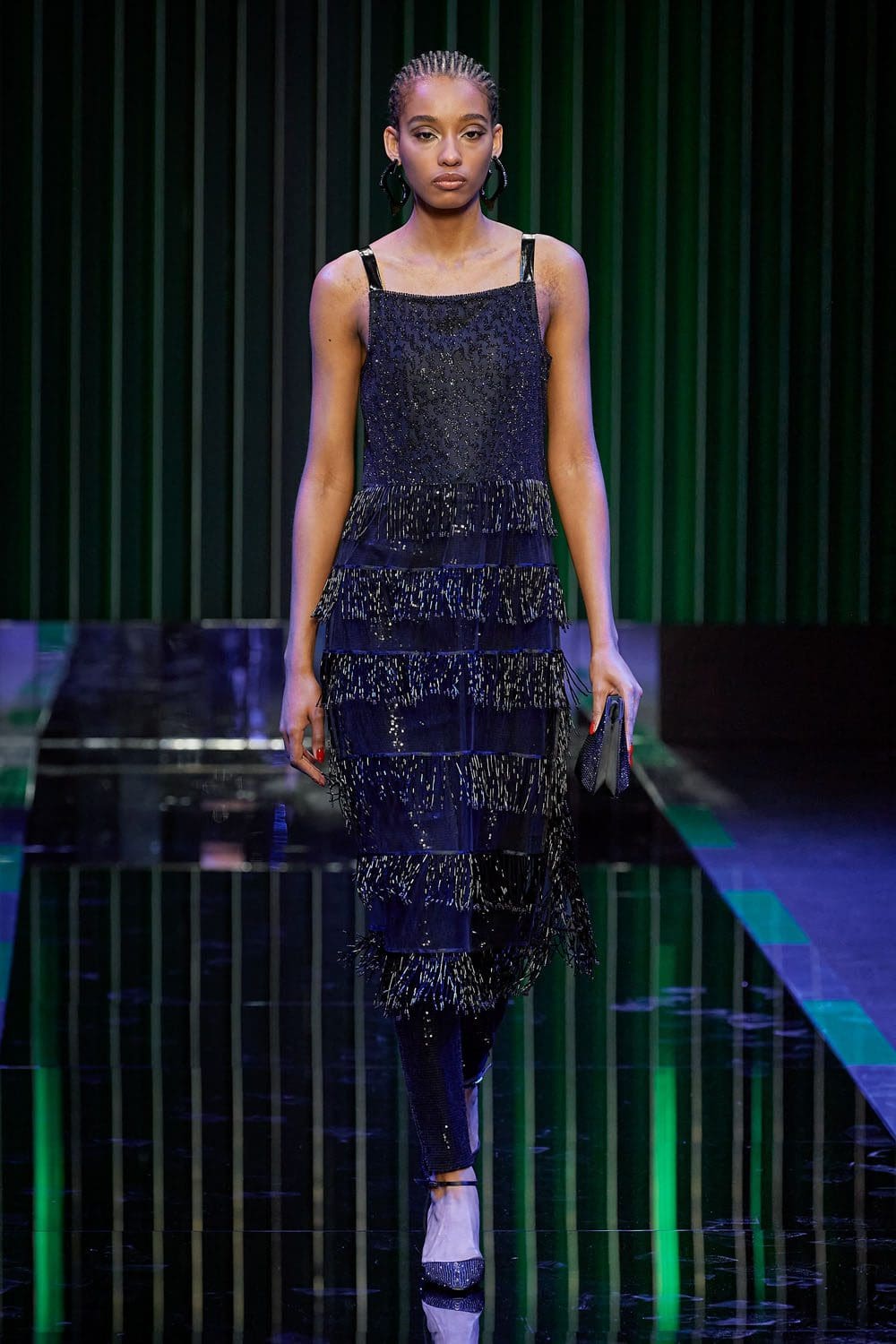 Giorgio Armani outono inverno 2022-2023 Milão Runway revista