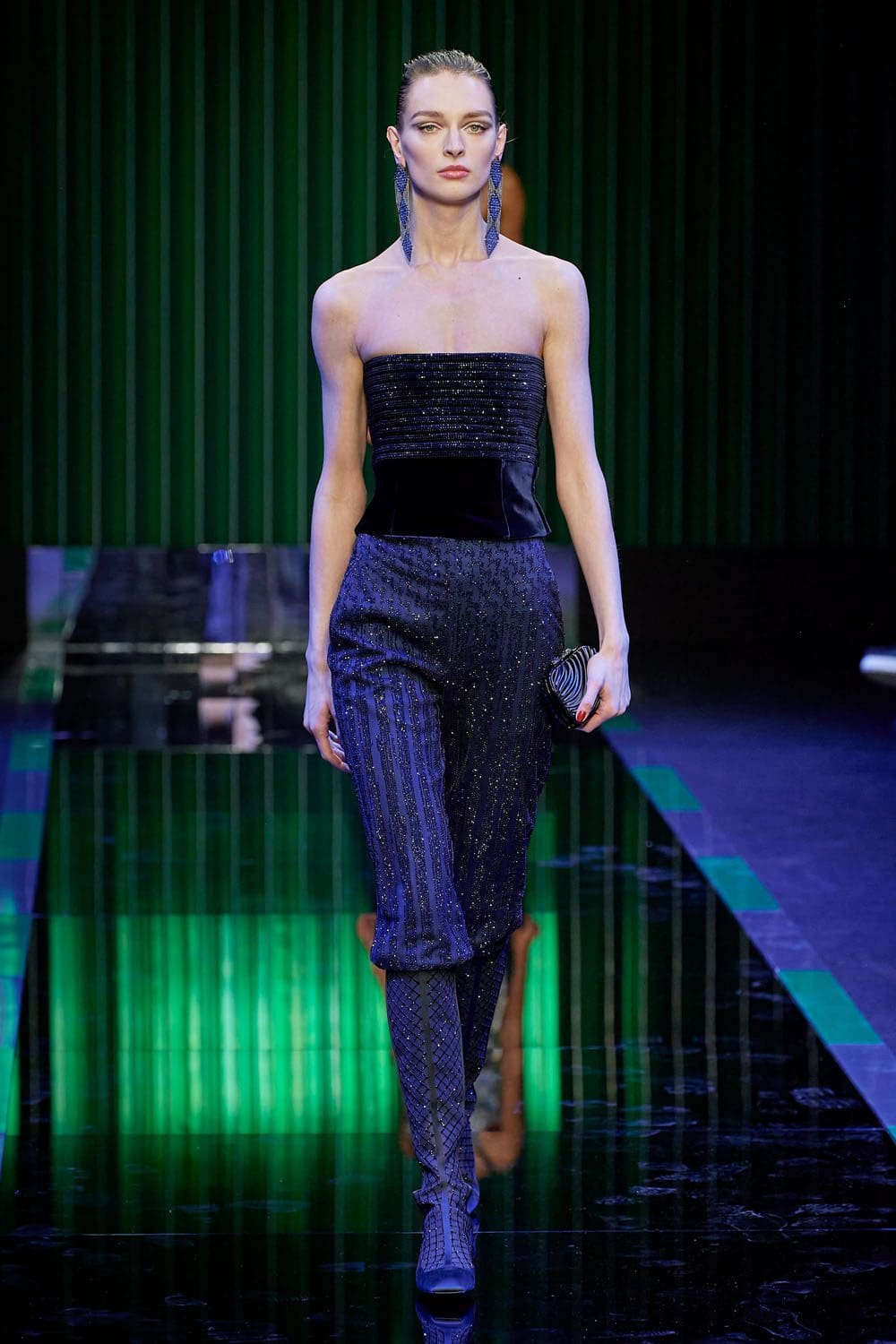 Giorgio Armani outono inverno 2022-2023 Milão Runway revista