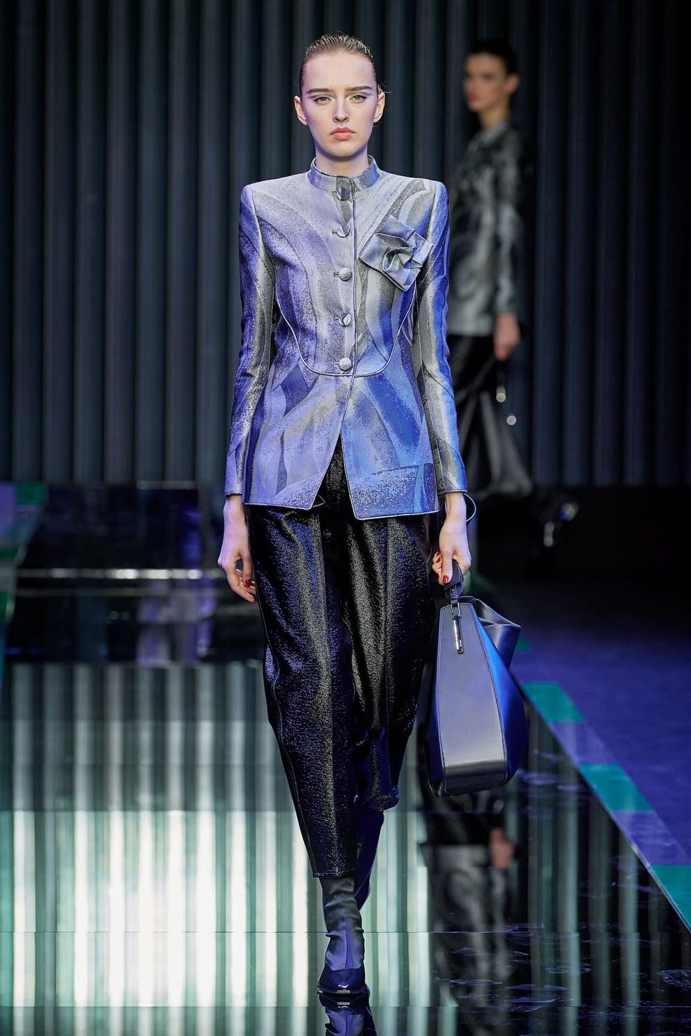 Giorgio Armani outono inverno 2022-2023 Milão Runway revista