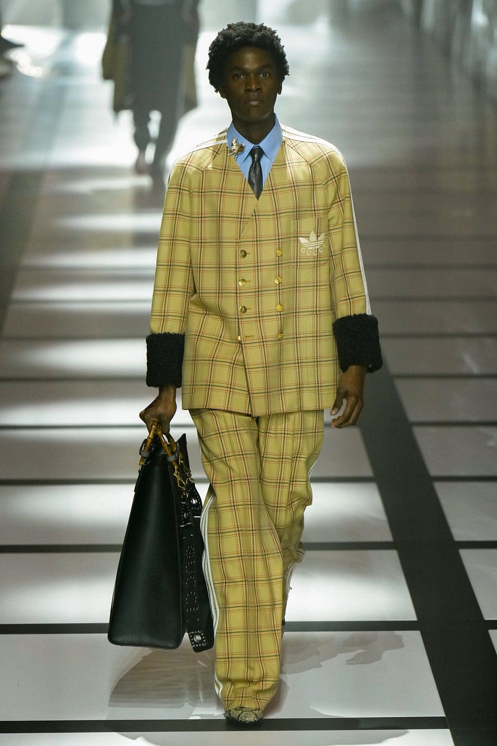 Gucci x Adidas Automne 2022-2023 Runway Magazine