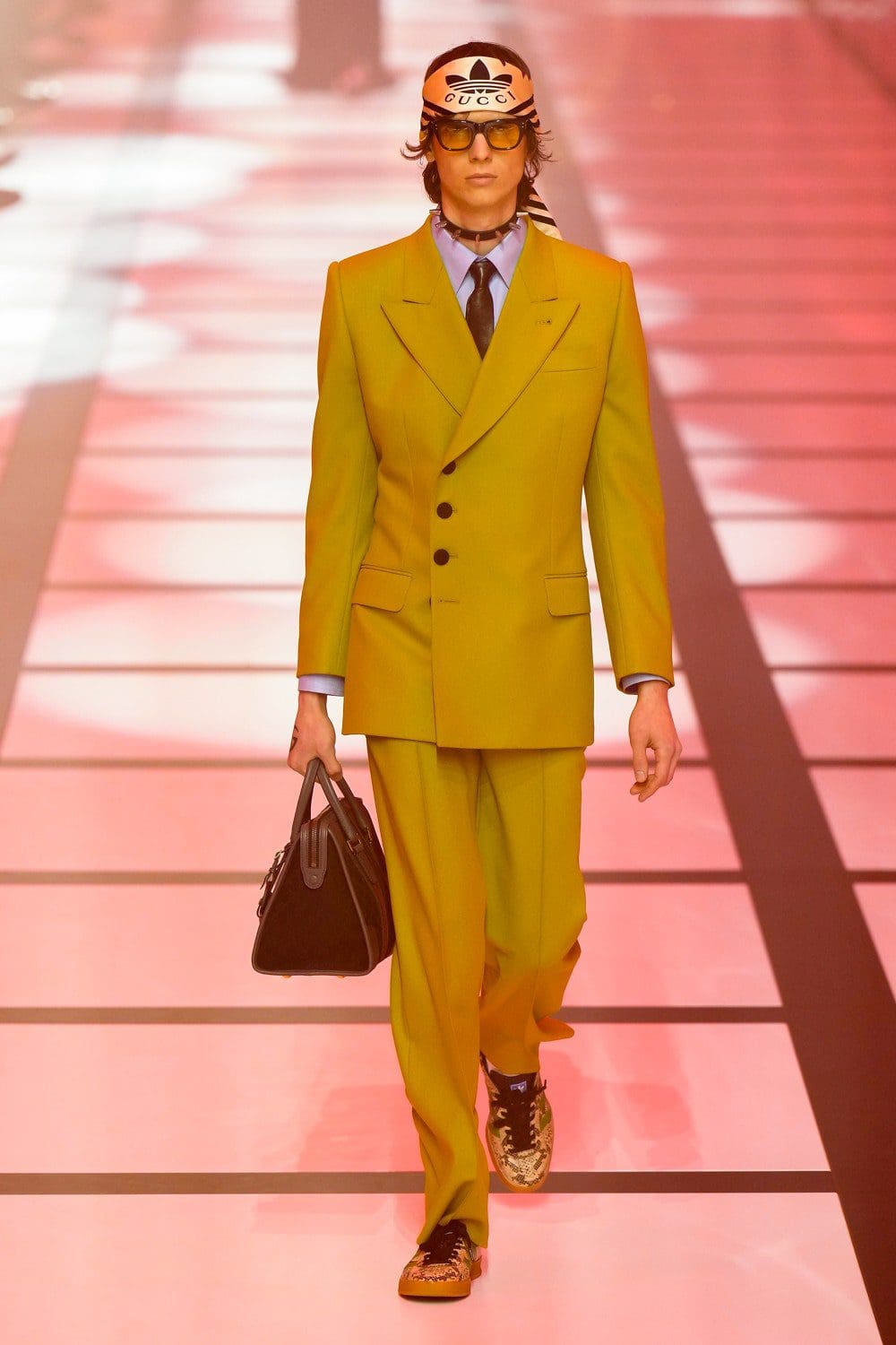 Gucci x Adidas Automne 2022-2023 Runway Magazine