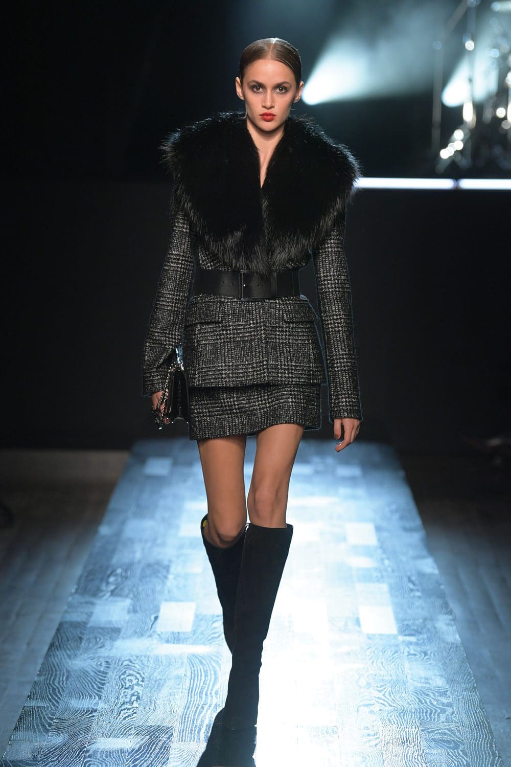 Michael Kors 2022-2023 秋冬纽约时装秀 RUNWAY 杂志