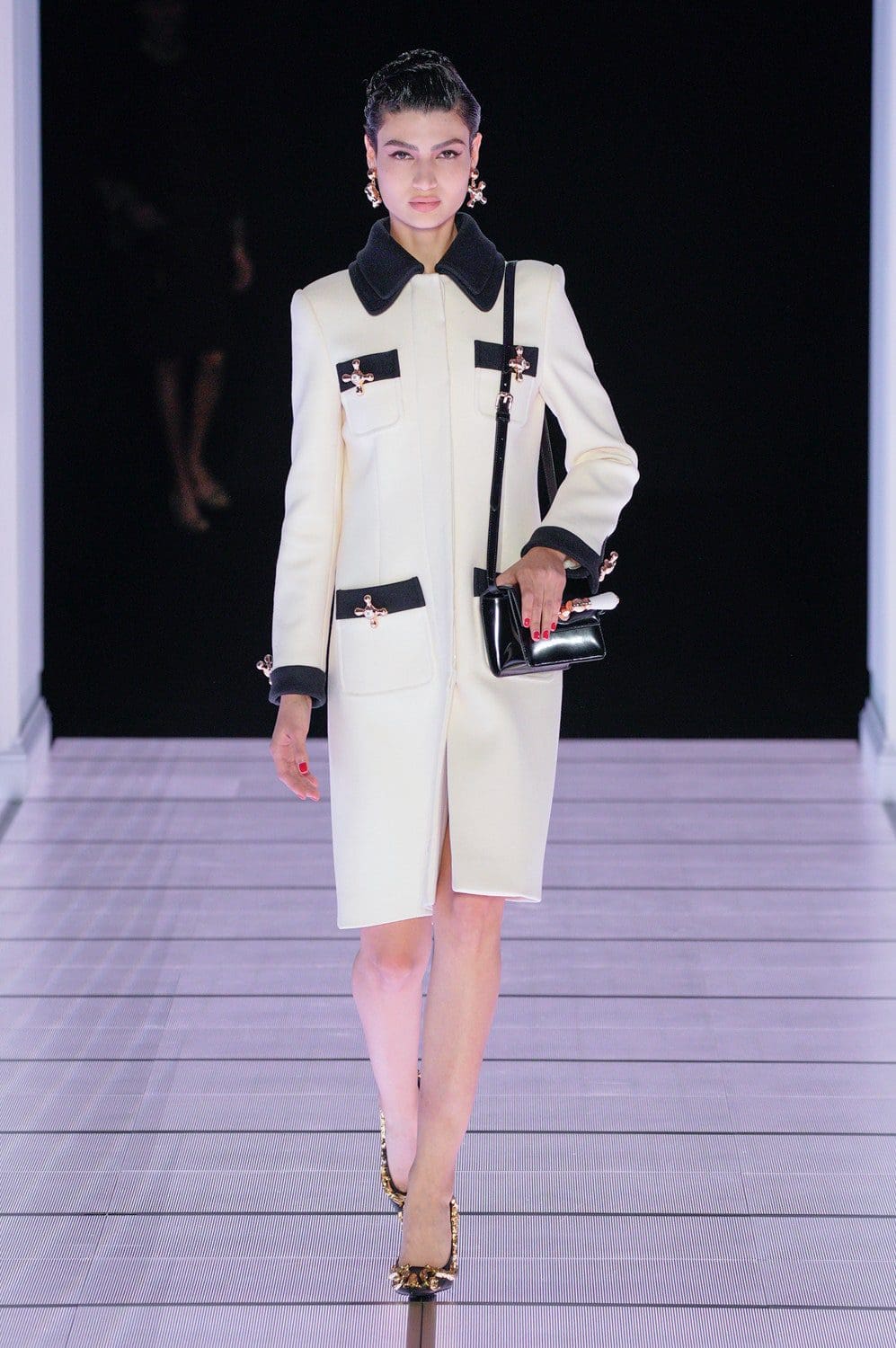 Moschino Outono Inverno 2022-2023 Milão Runway revista