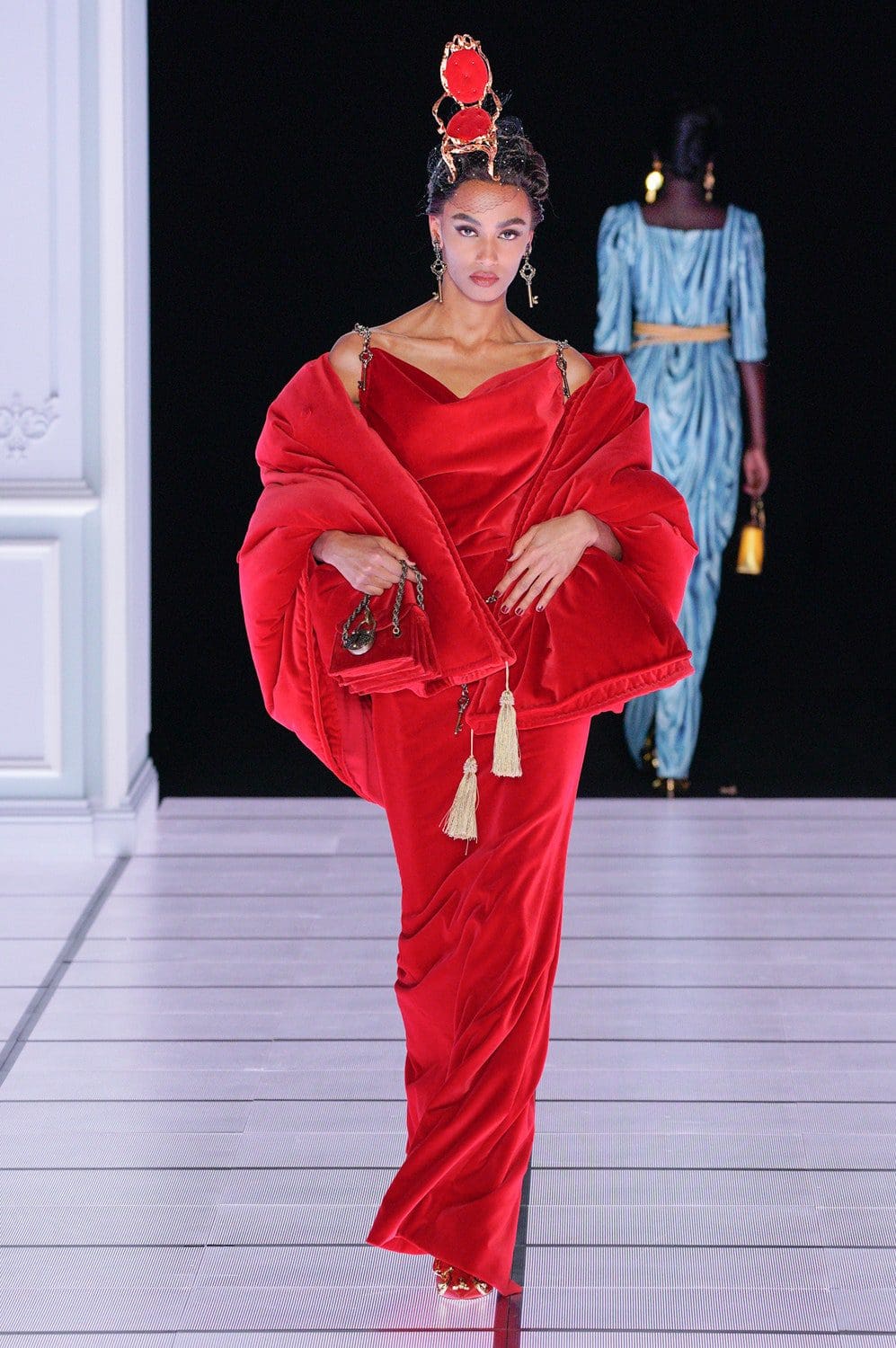 Moschino Outono Inverno 2022-2023 Milão Runway revista