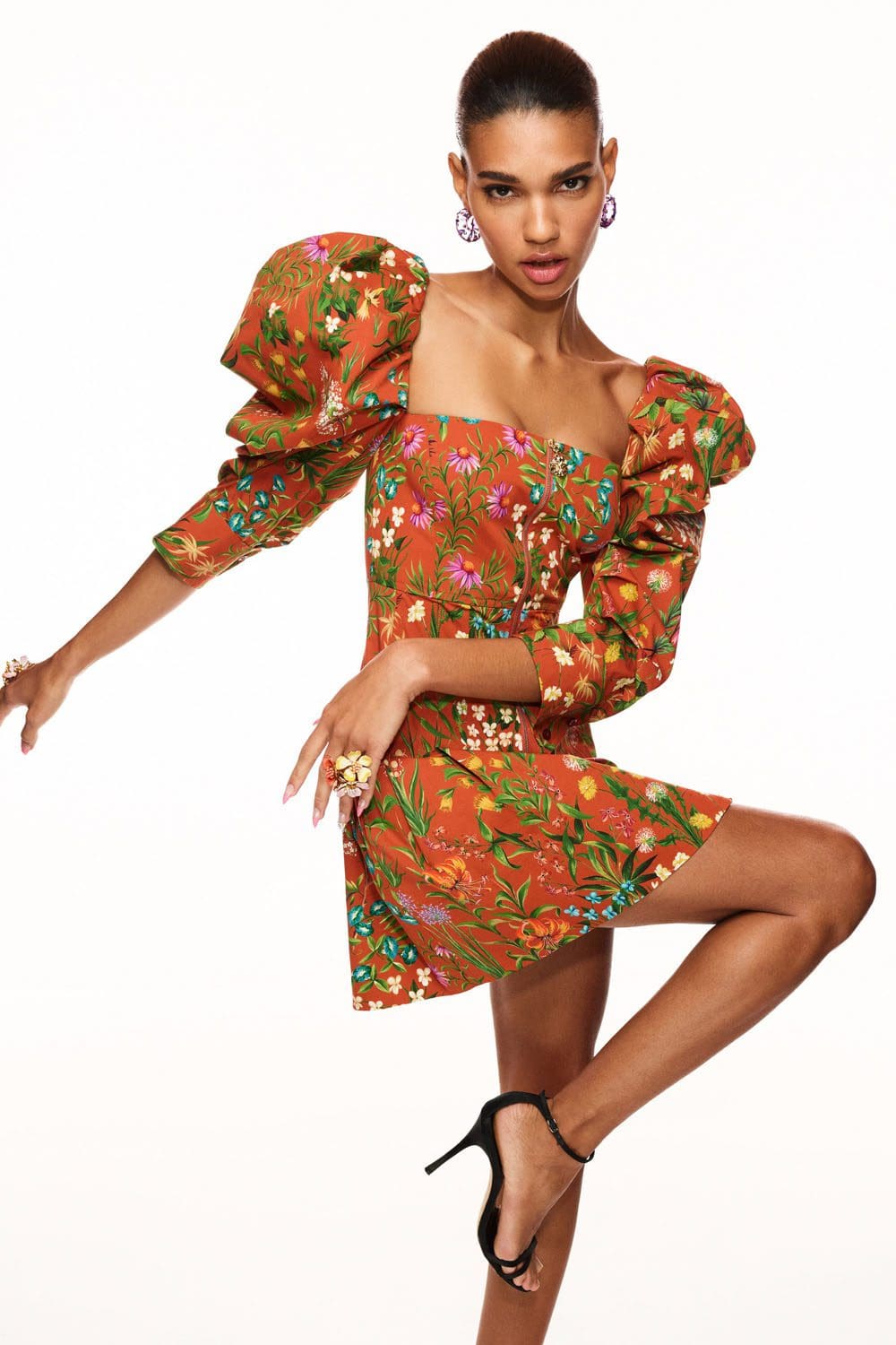 Oscar de la Renta Otoño Invierno 2022-2023 de RUNWAY REVISTA