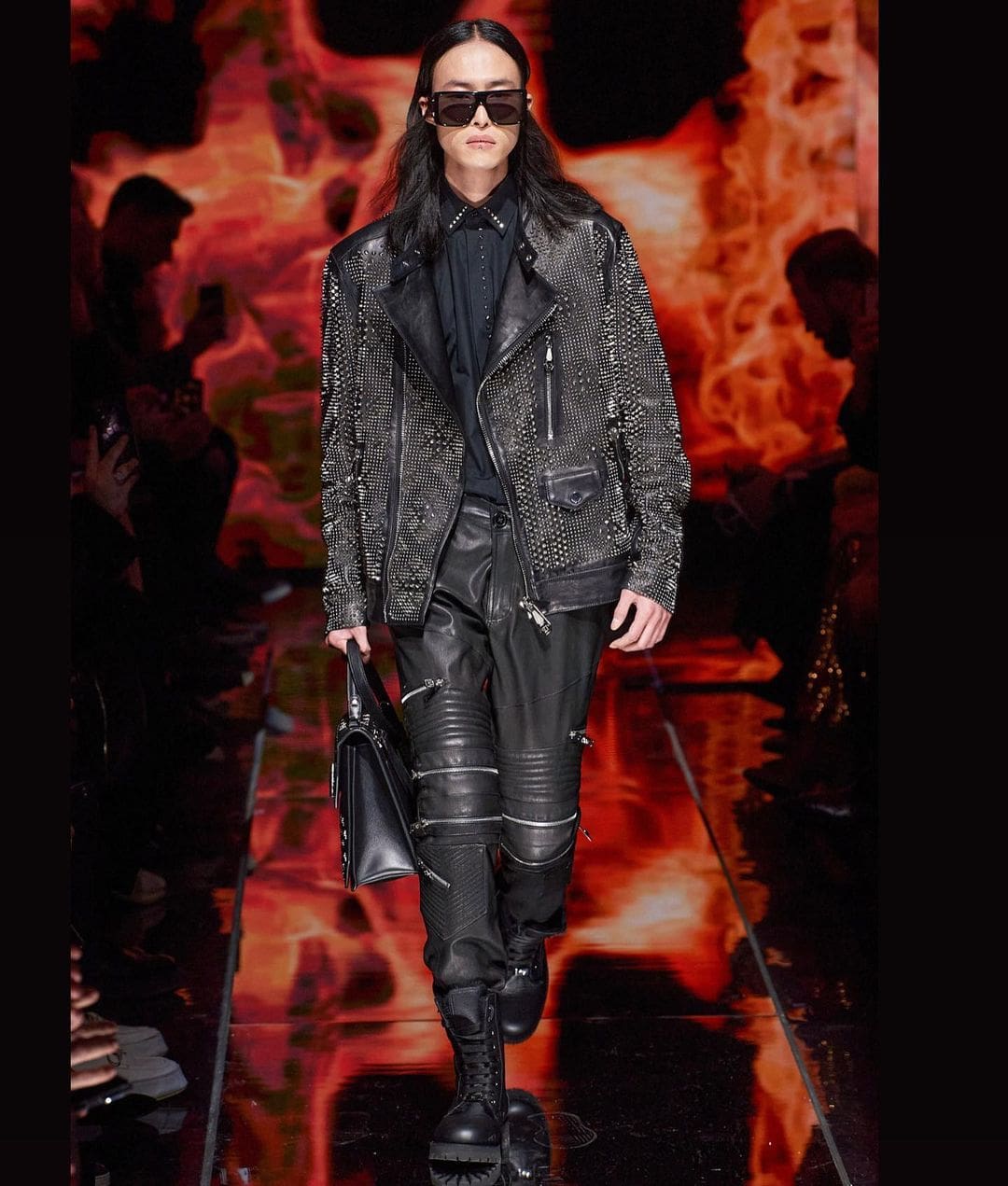 Philipp Plein outono inverno 2022-2023 Milão Runway revista