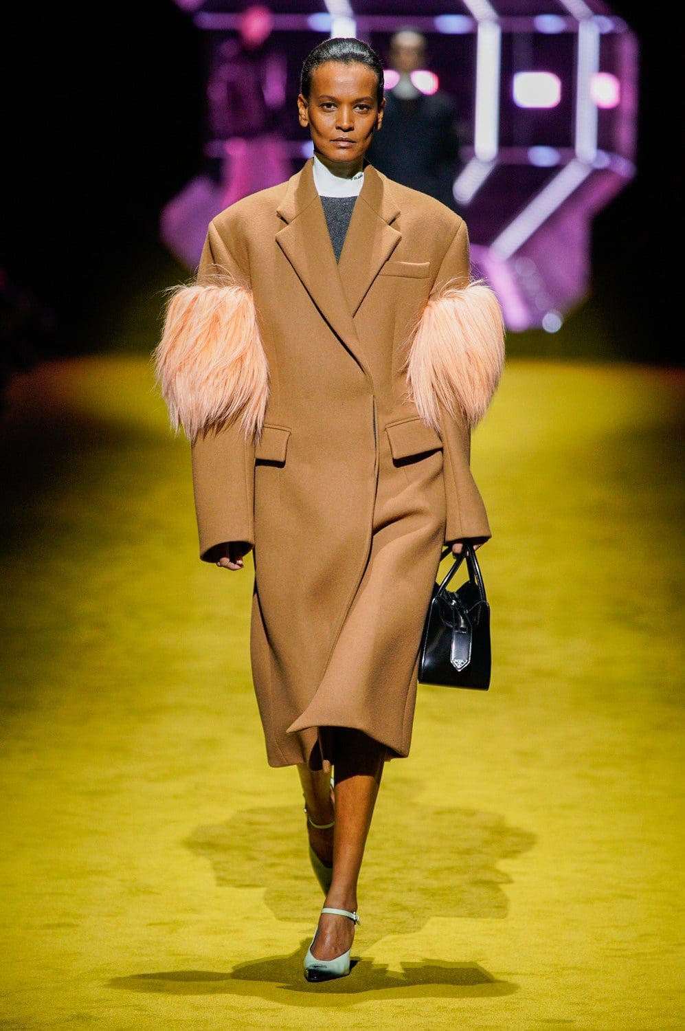 Prada Otoño Invierno 2022-2023 Milán Runway Revista