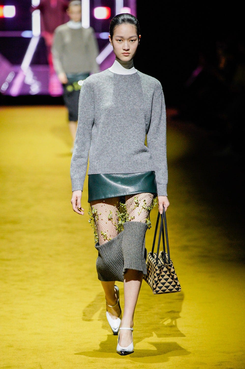 Prada Otoño Invierno 2022-2023 Milán Runway Revista
