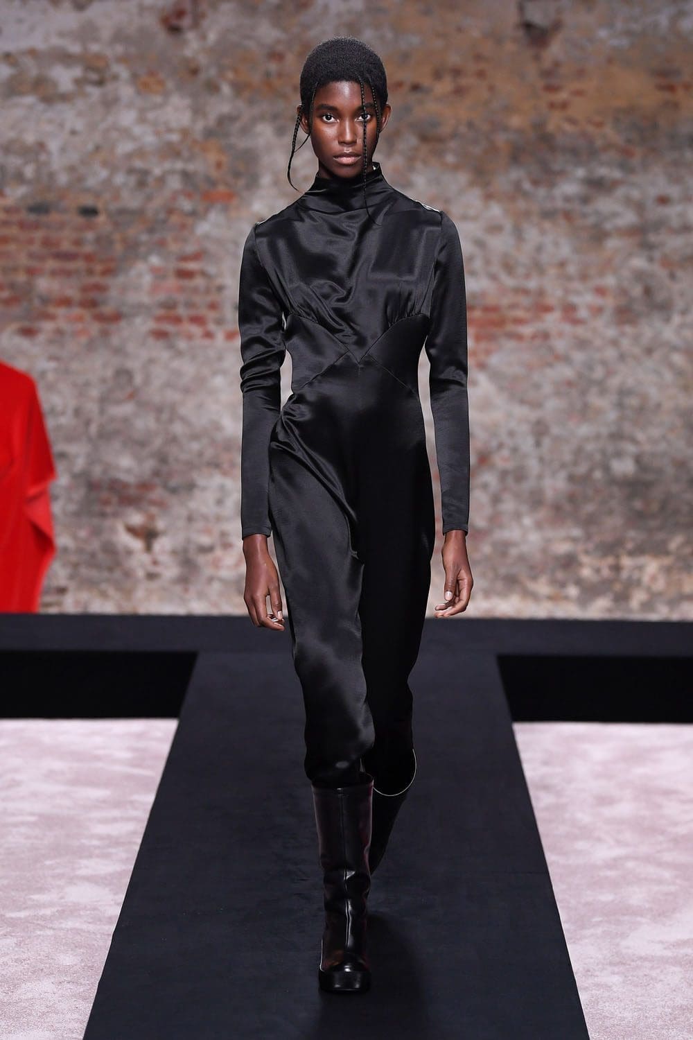 Raf Simons Autunno Inverno 2022-2023 Londra di RUNWAY MAGAZINE