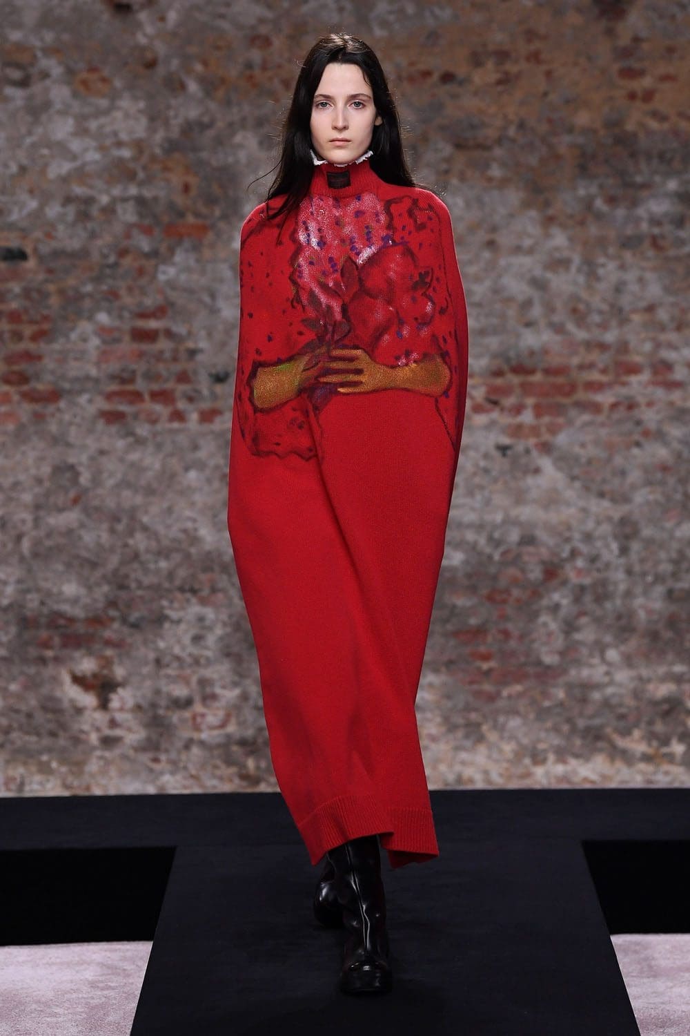 Raf Simons Autunno Inverno 2022-2023 Londra di RUNWAY MAGAZINE