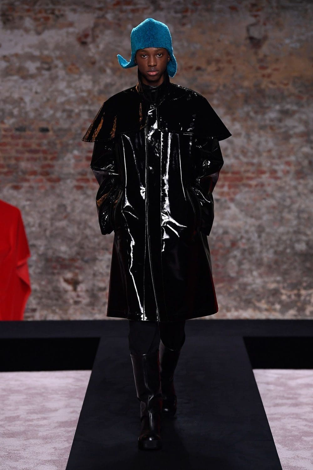 Raf Simons Autunno Inverno 2022-2023 Londra di RUNWAY MAGAZINE