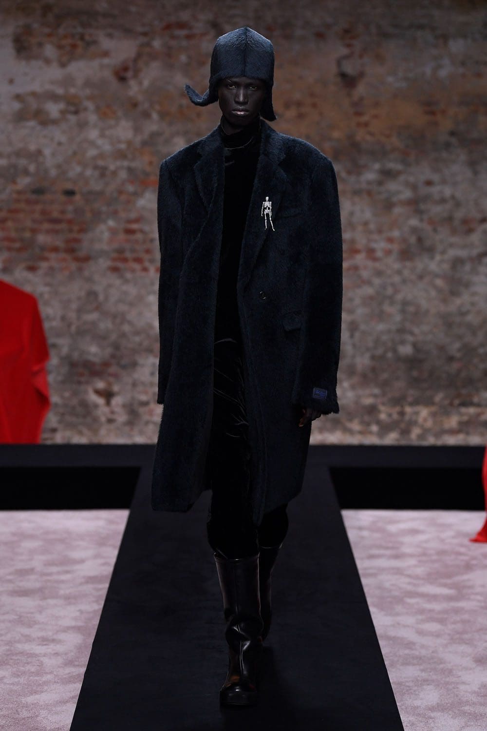 Raf Simons Autunno Inverno 2022-2023 Londra di RUNWAY MAGAZINE