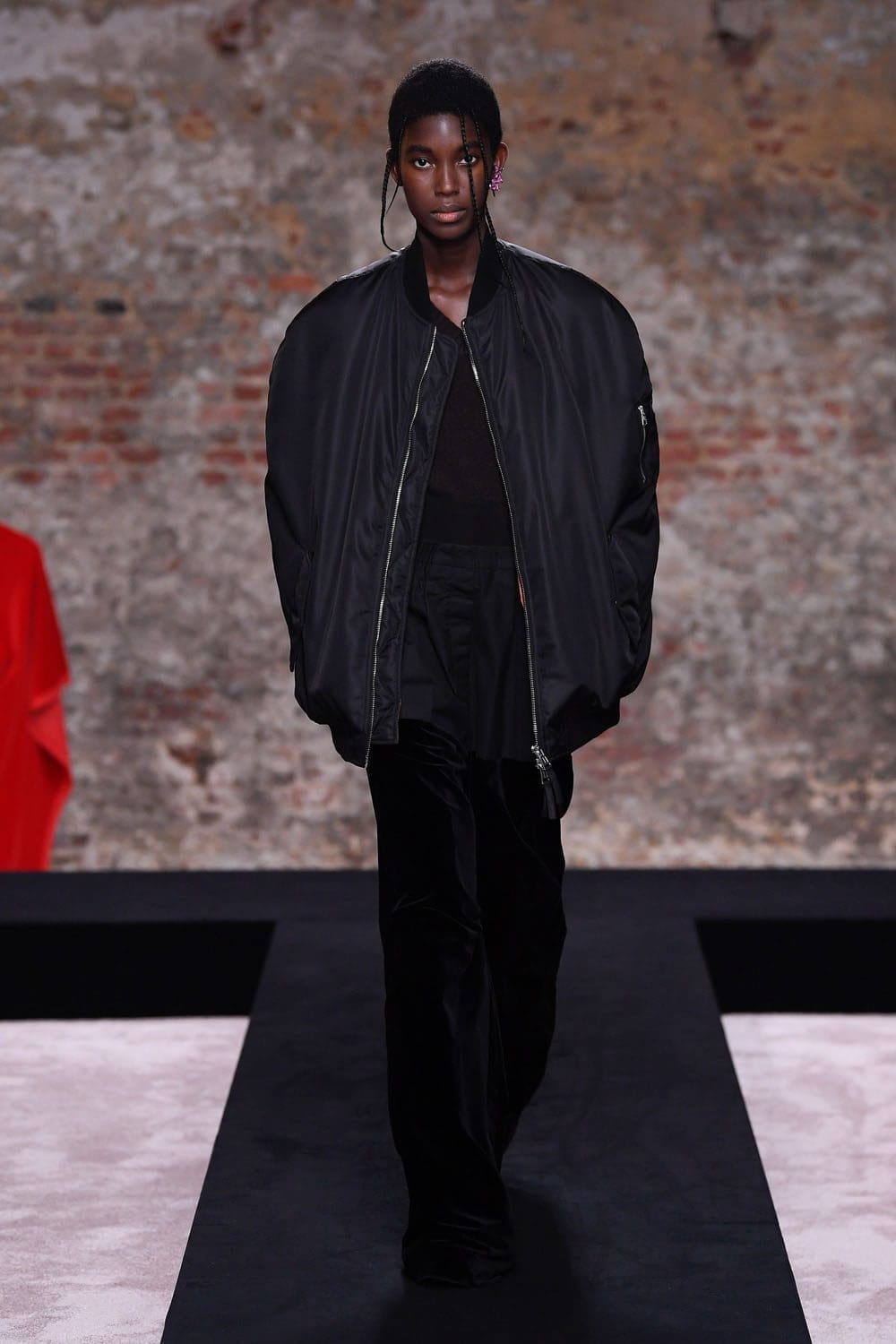 Raf Simons Autunno Inverno 2022-2023 Londra di RUNWAY MAGAZINE