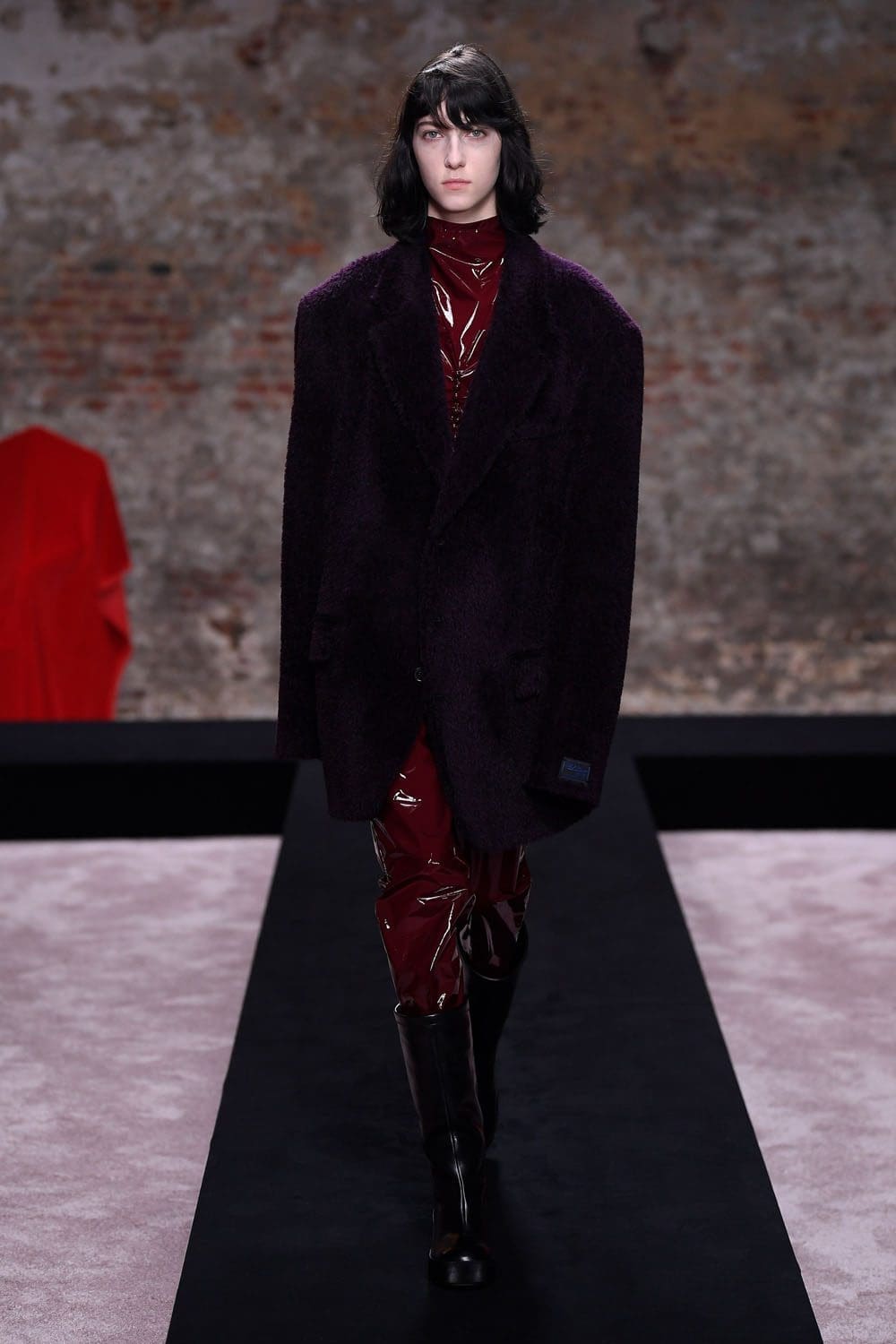 Raf Simons Autunno Inverno 2022-2023 Londra di RUNWAY MAGAZINE