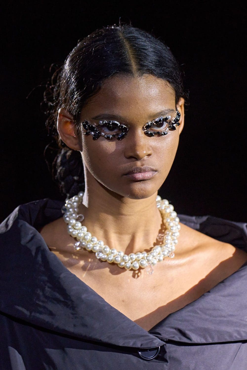 シモン・ロッチャ2022-2023年秋冬ロンドン RUNWAY マガジン