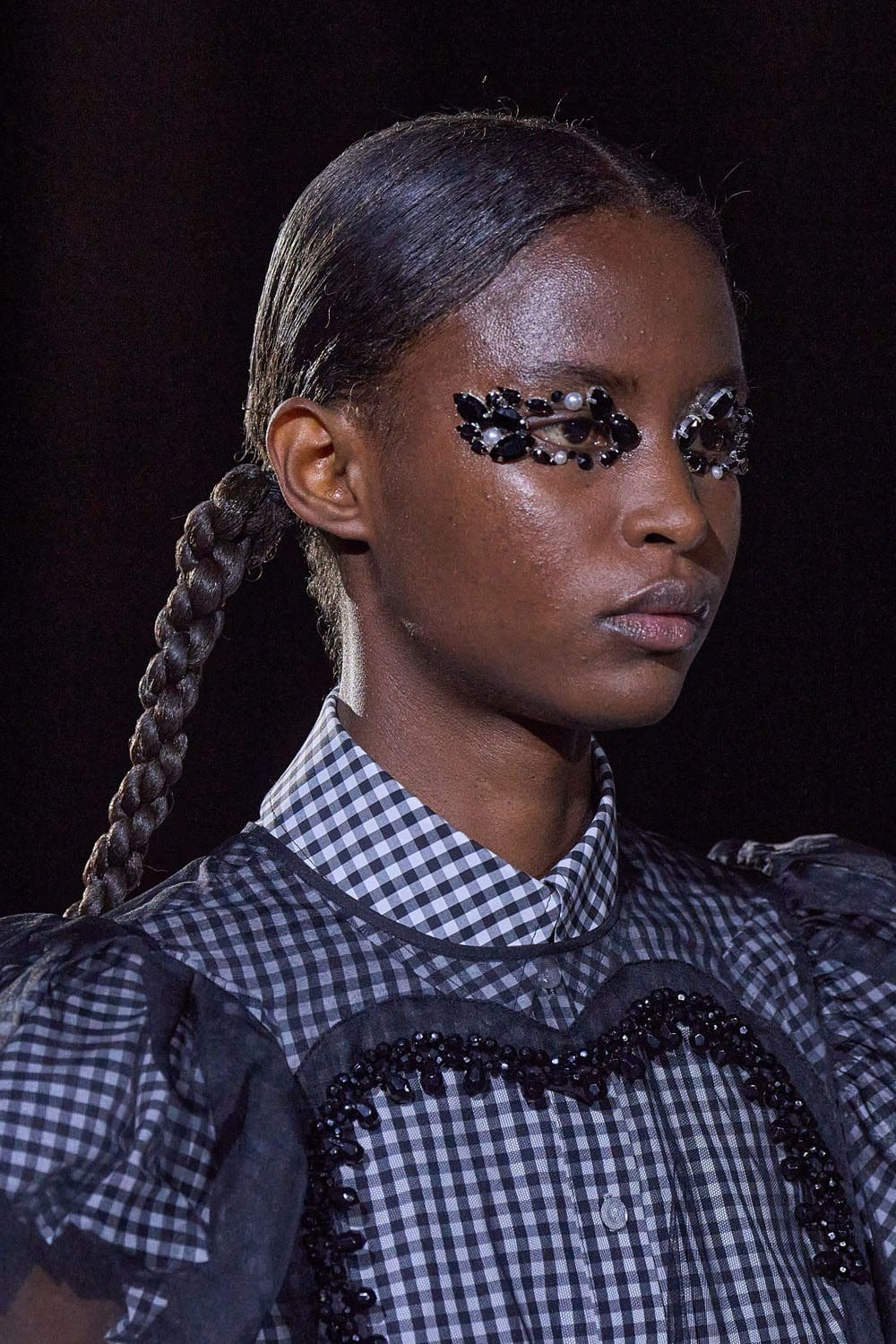 シモン・ロッチャ2022-2023年秋冬ロンドン RUNWAY マガジン