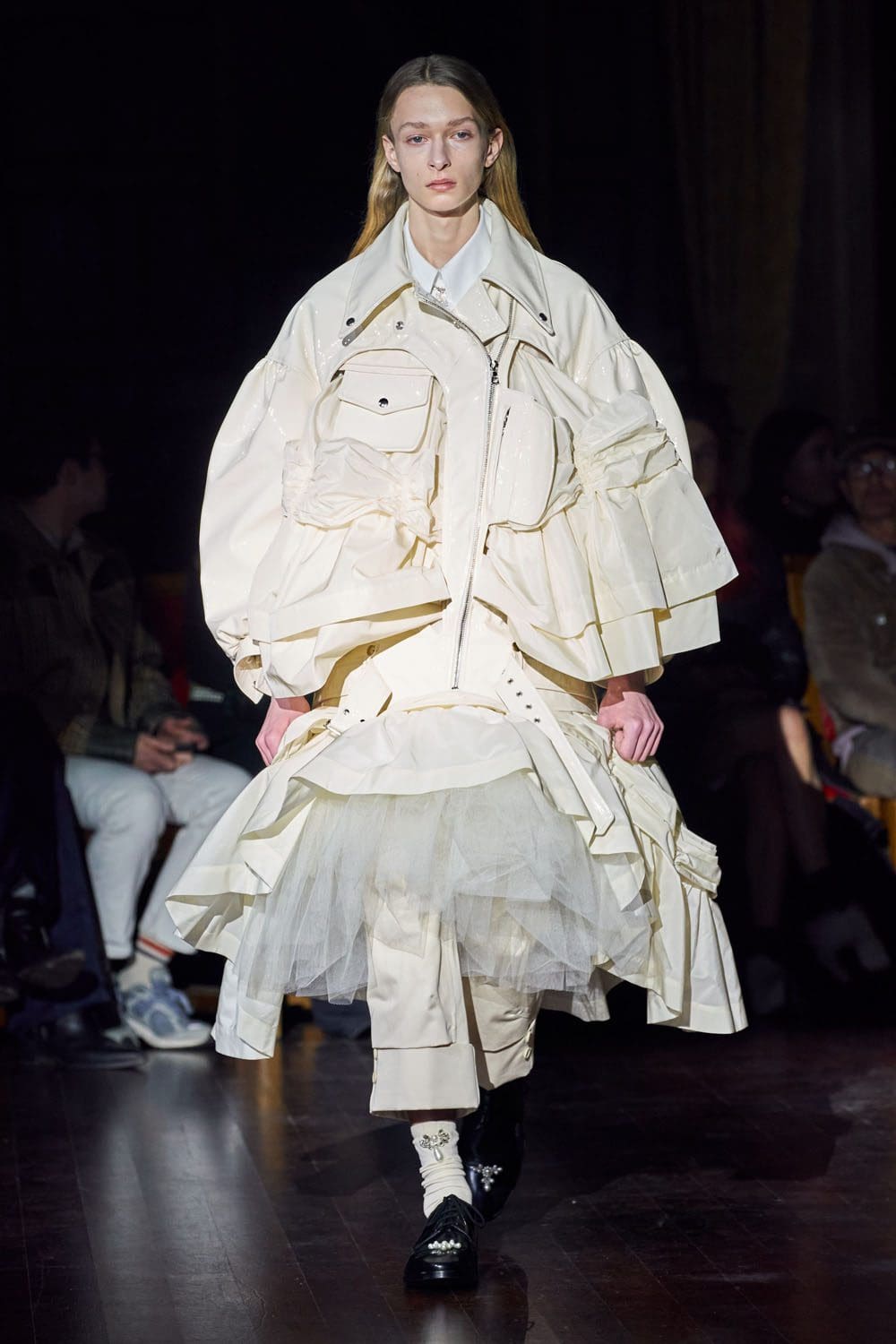 シモン・ロッチャ2022-2023年秋冬ロンドン RUNWAY マガジン