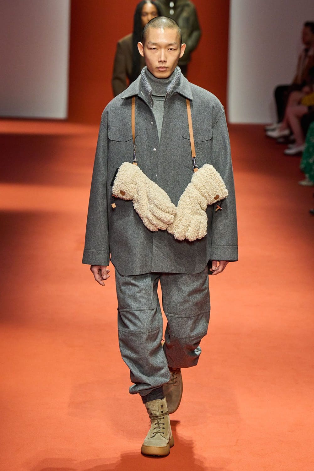 Tod's Autunno Inverno 2022-2023 Milano Runway Magazine
