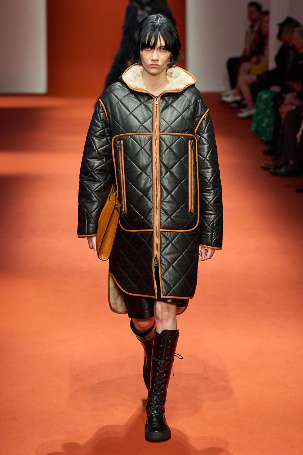 Tod's Autunno Inverno 2022-2023 Milano Runway Magazine