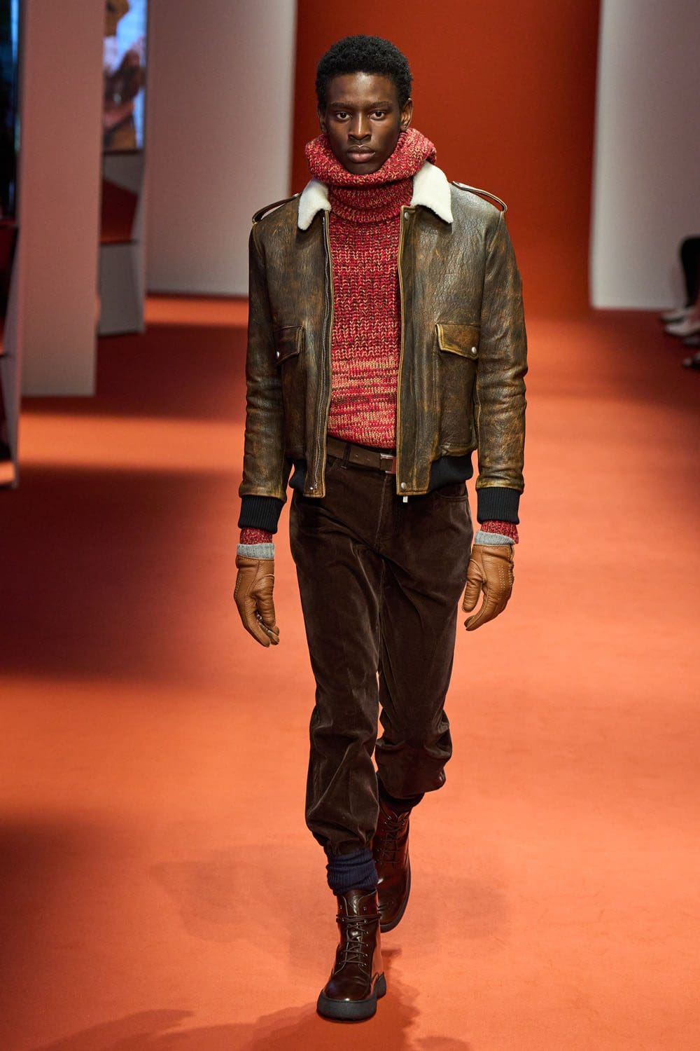 Tod's Autunno Inverno 2022-2023 Milano Runway Magazine