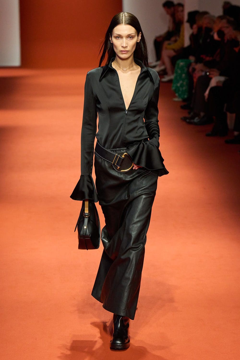 Tod's Autunno Inverno 2022-2023 Milano Runway Magazine