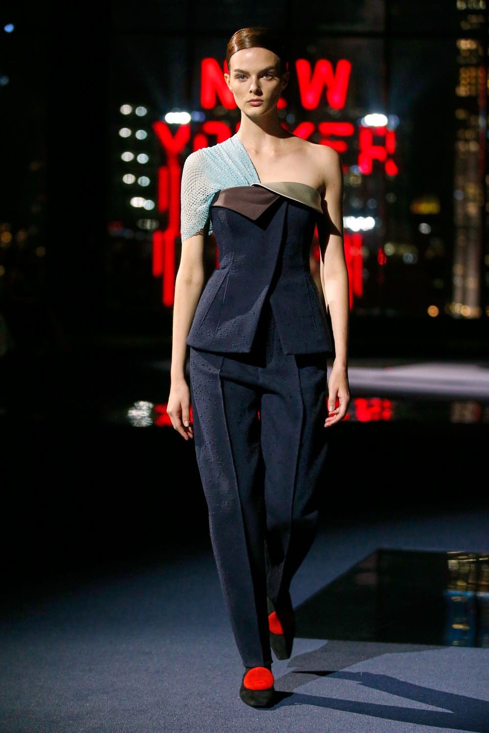 Tory Burch Autunno Inverno 2022-2023 di RUNWAY MAGAZINE