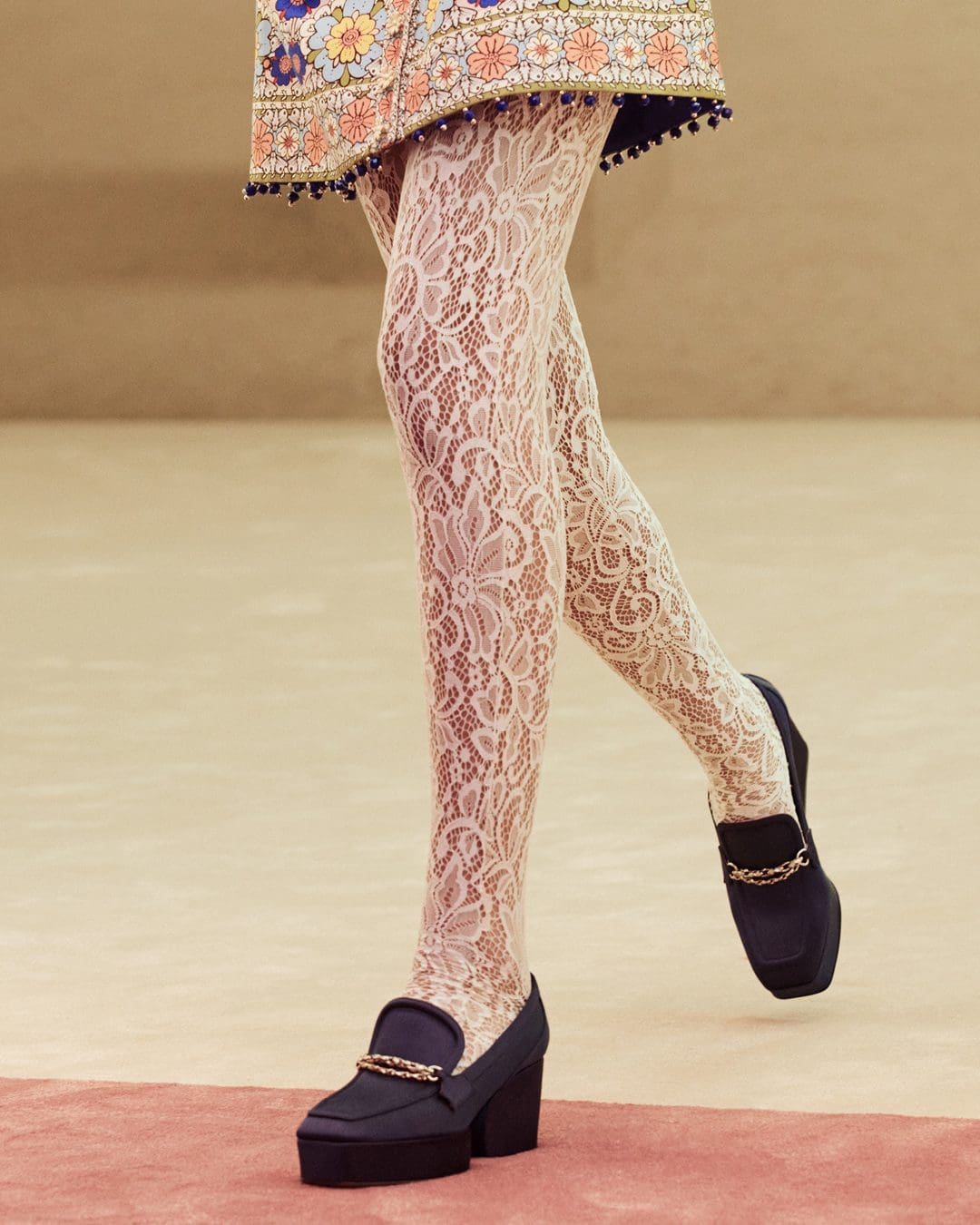 Zimmermann Automne Hiver 2022-2023 Détails Close Up par RUNWAY MAGAZINE