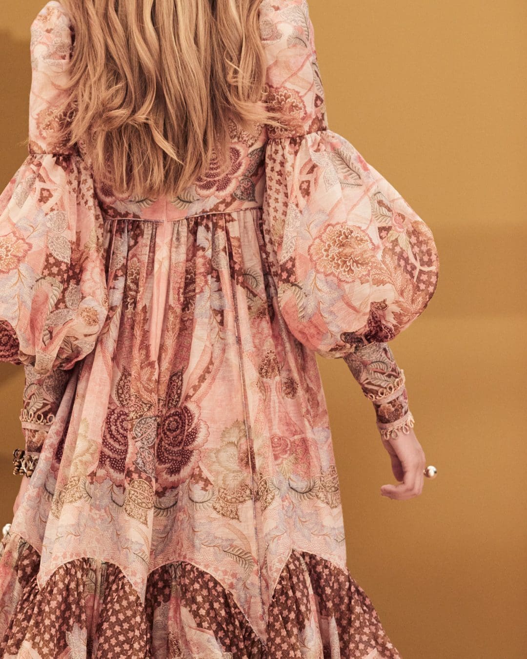 Zimmermann Automne Hiver 2022-2023 Détails Close Up par RUNWAY MAGAZINE