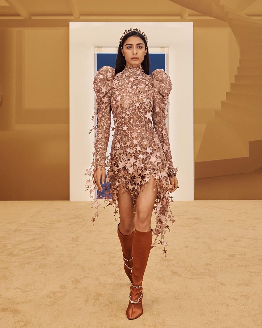 Zimmermann Automne Hiver 2022-2023 Détails Close Up par RUNWAY MAGAZINE