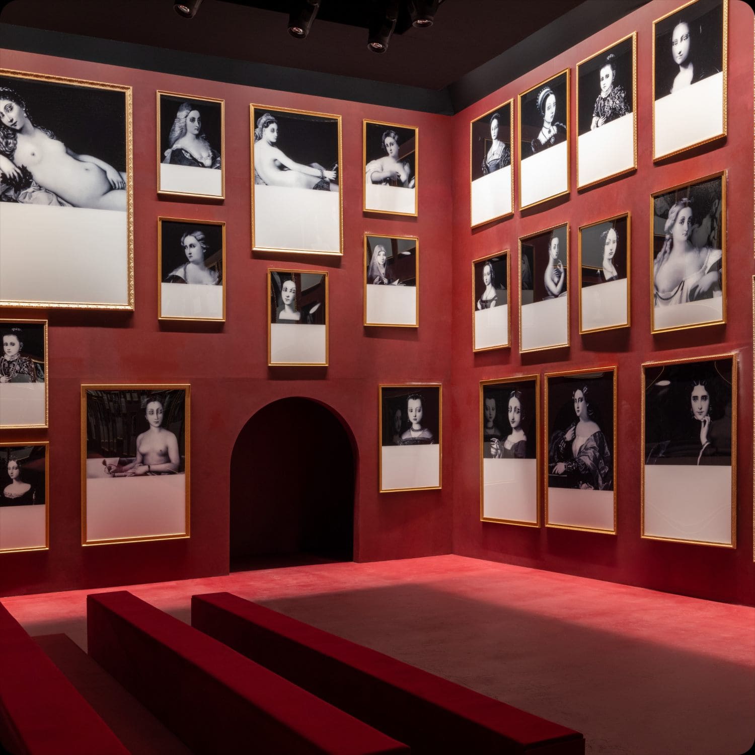 Dior Designset für Herbst Winter 2022-2023 Paris Runway Magazin