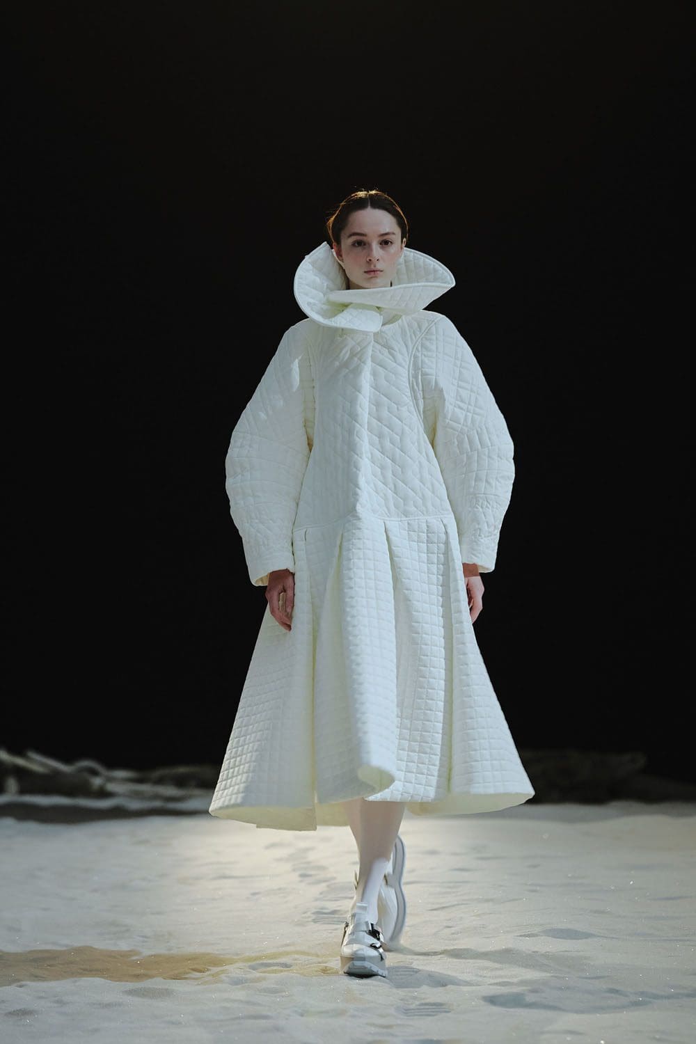 Anrealage Otoño Invierno 2022-2023 París Runway Revista