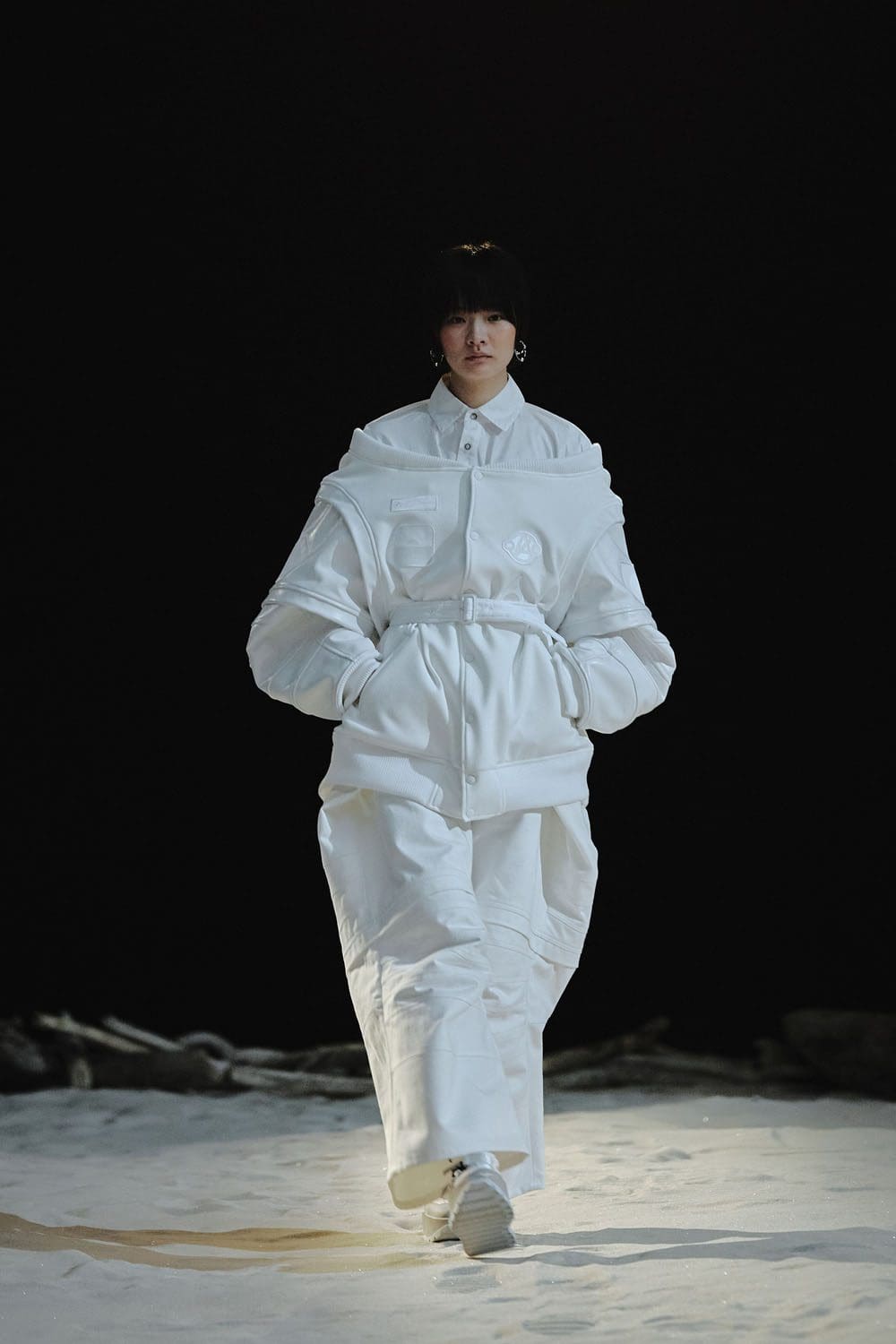 Anrealage Otoño Invierno 2022-2023 París Runway Revista
