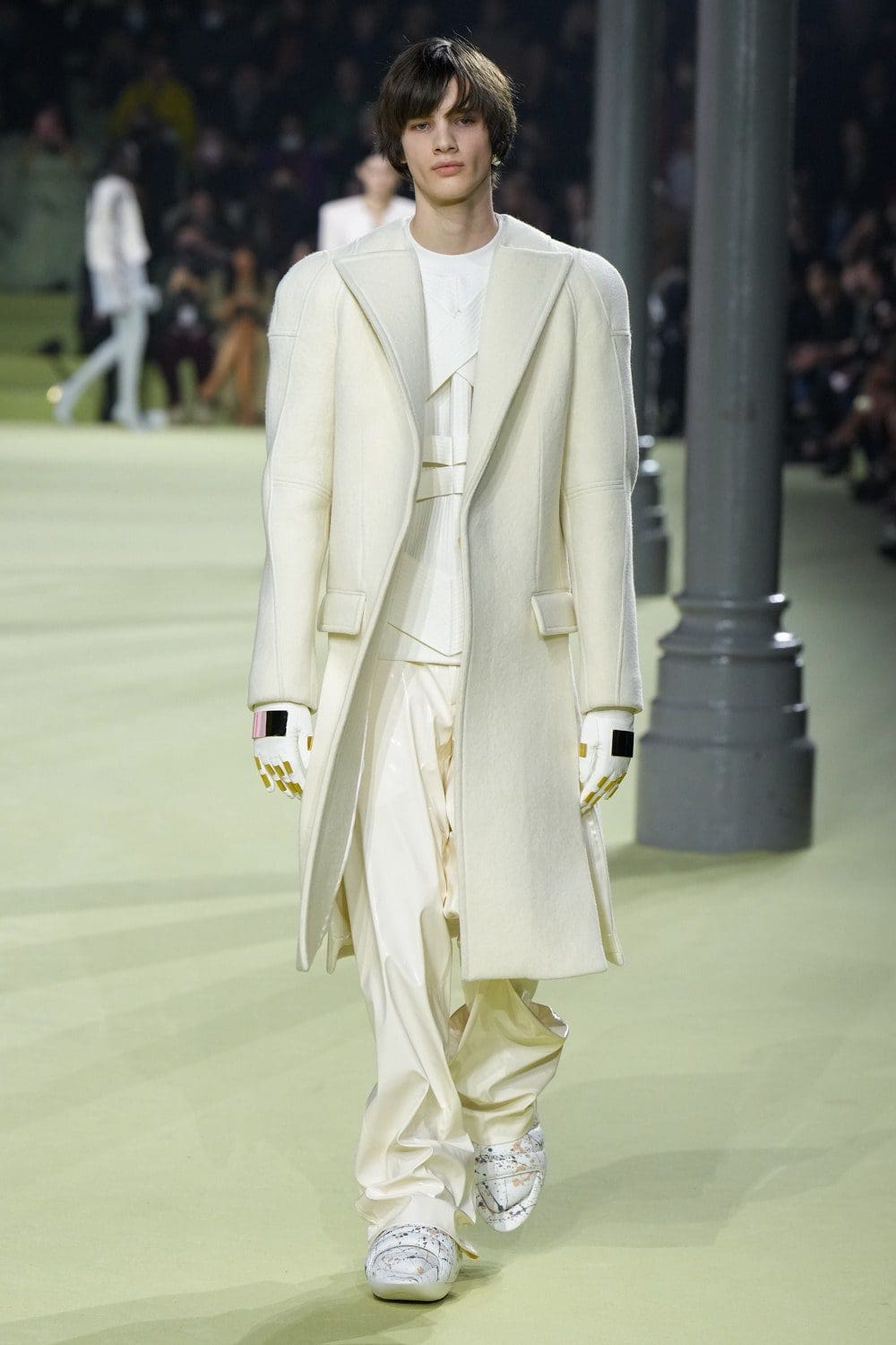 Balmain Automne Hiver 2022-2023 Paris Runway Magazine
