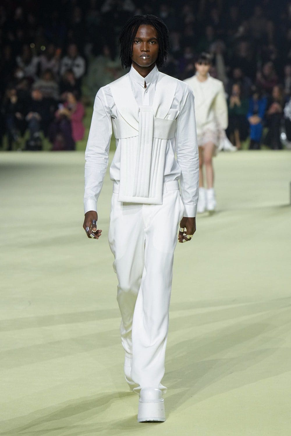 Balmain Automne Hiver 2022-2023 Paris Runway Magazine