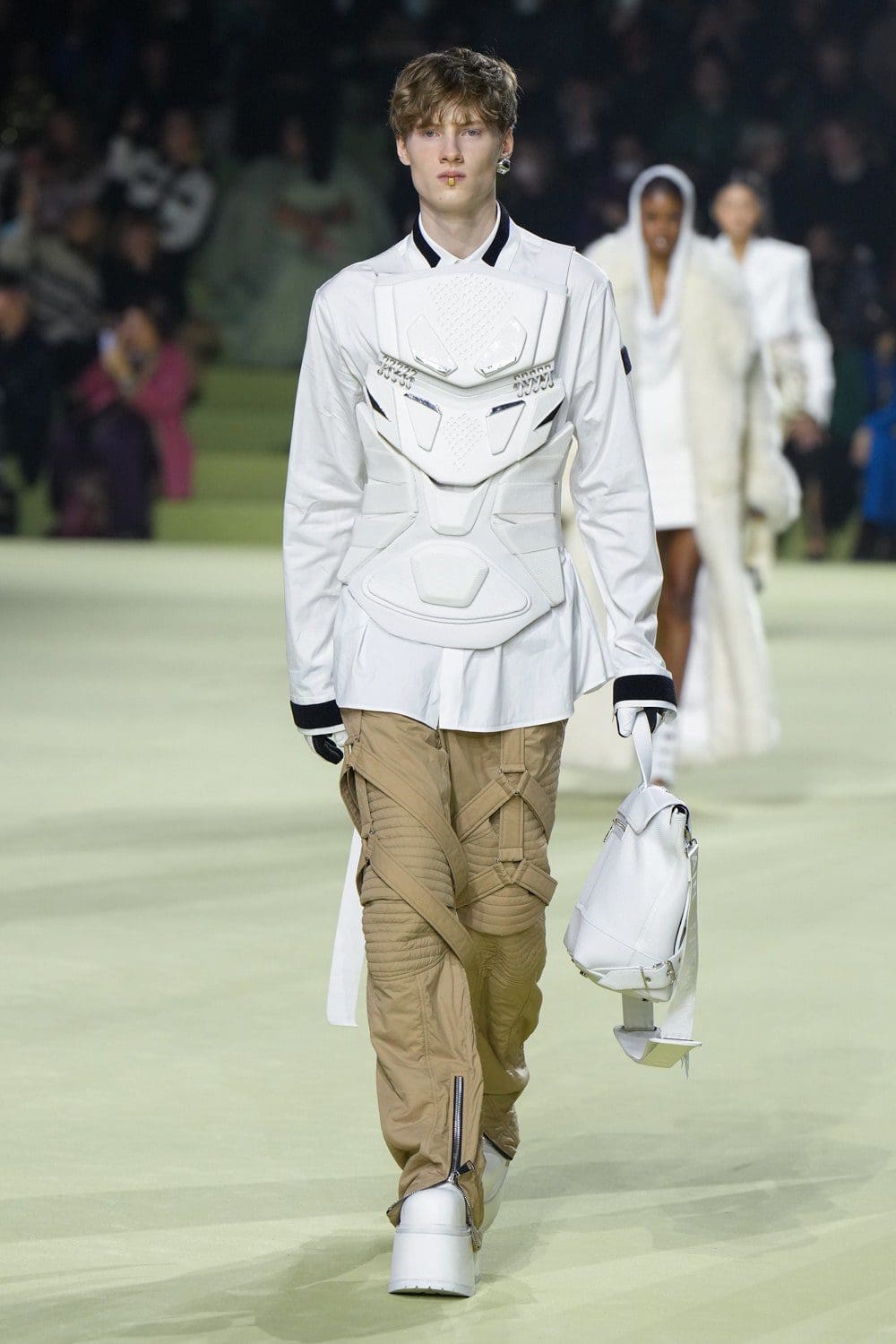 Balmain Automne Hiver 2022-2023 Paris Runway Magazine