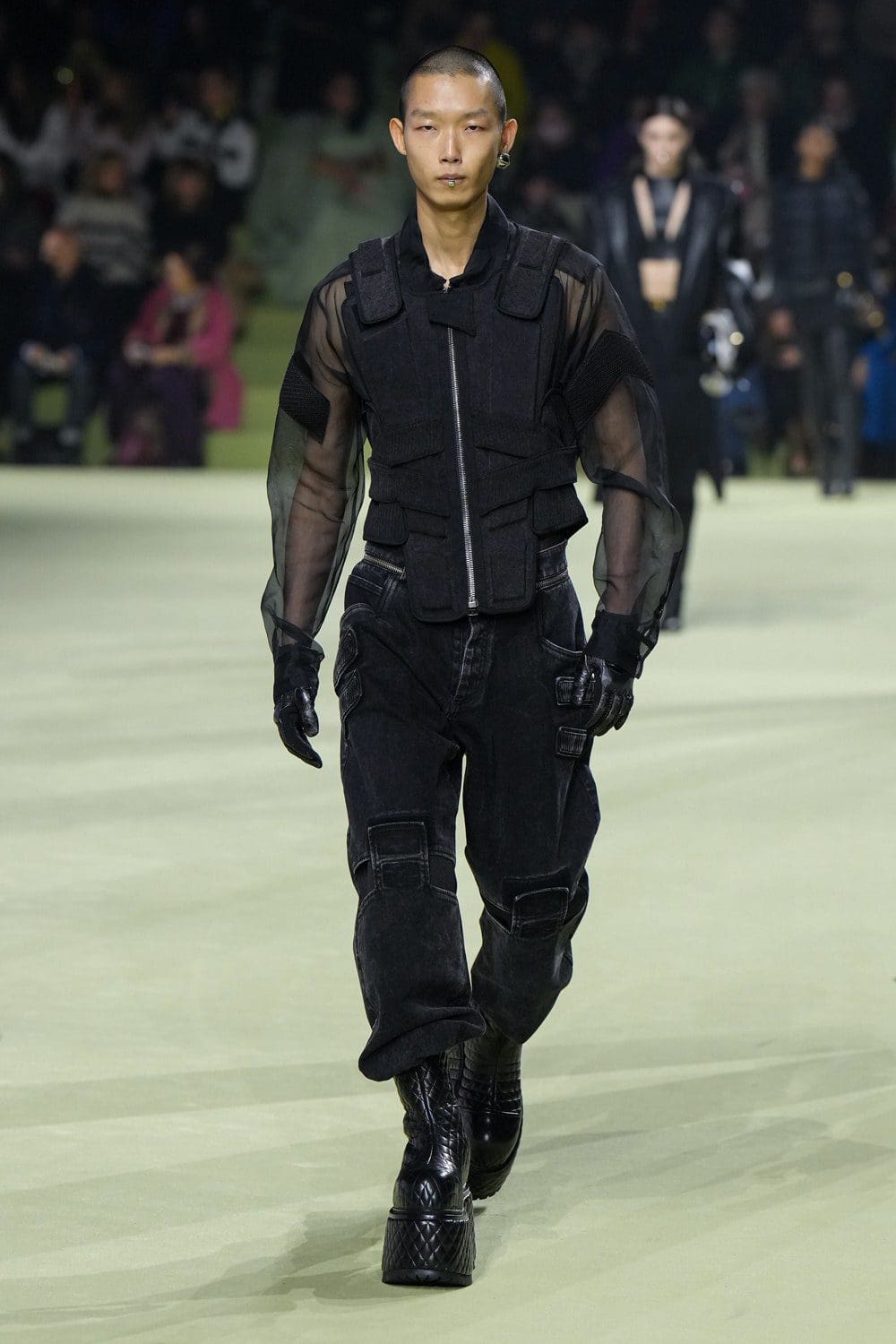 Balmain Automne Hiver 2022-2023 Paris Runway Magazine